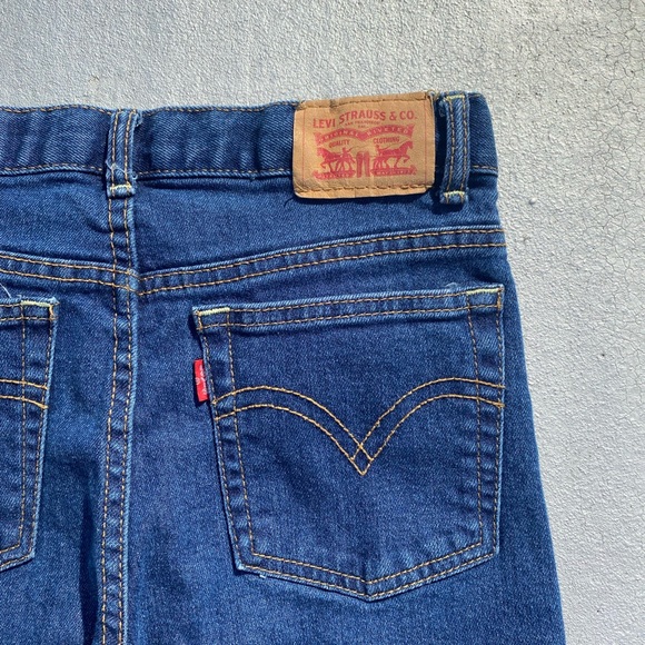 LIKE NEW Kids’ Levi’s High Rise Ankle Straight - Picture 8 of 12